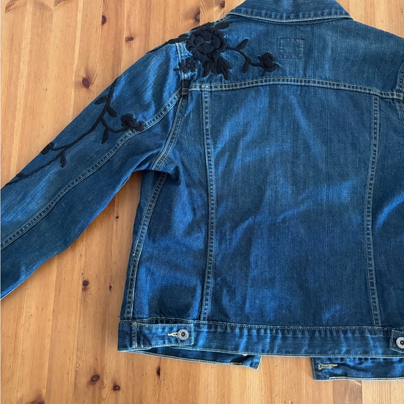 Lucky Blue Denim Jacket with Black floral embroidery - Picture 3 of 4